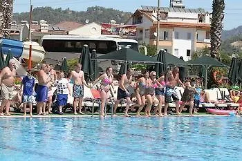 Club Aida Lägenhetshotell 4*