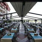 Ξενοδοχείο με διαμερίσματα Club Aida Μαρμαρίς