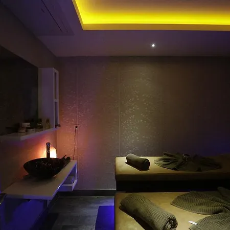 阿依达俱乐部酒店