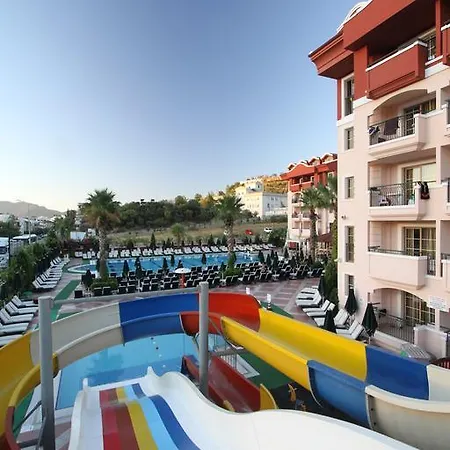 阿依达俱乐部酒店