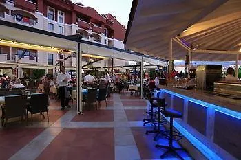 阿依达俱乐部酒店 4* 马尔马里斯