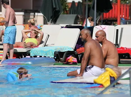 公寓式酒店 阿依达俱乐部酒店